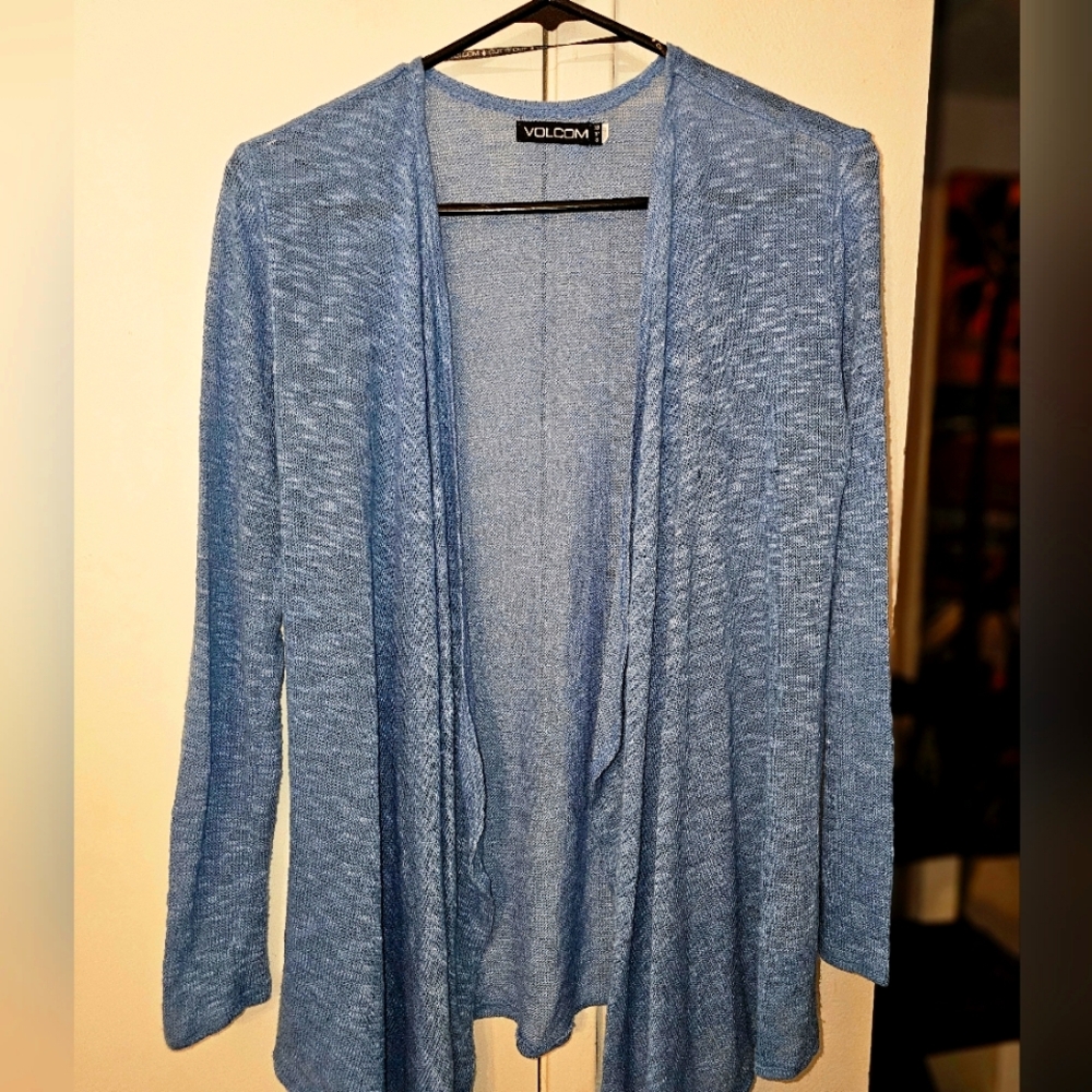 NWOT VOLCOM Blue Cardigan sz XS, never worn in perfect condition